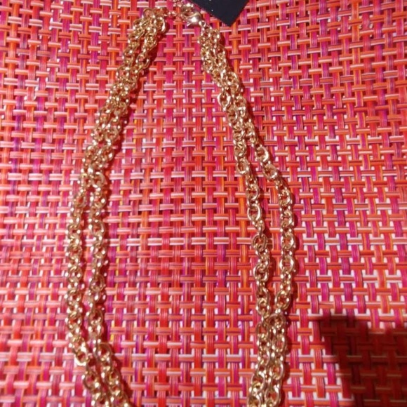 GUESS Rose Gold 18"-20" Chain Heart Toggle Necklace NWT - Picture 3 of 4